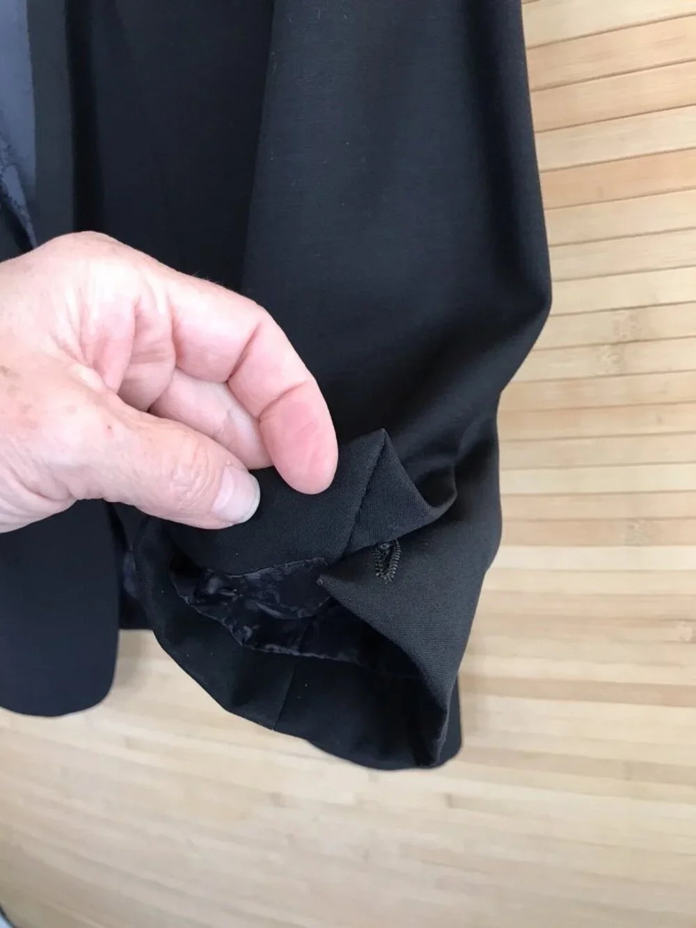 Gucci 46 US 36 Black Tux Tuxedo sharp sport dress coat jacket Italy READ flaws